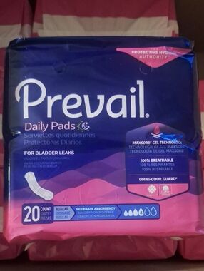 Prevail Daily Pads - Regular Absorbency - Pink/Navy (9 PACKAGES IN BOX)
